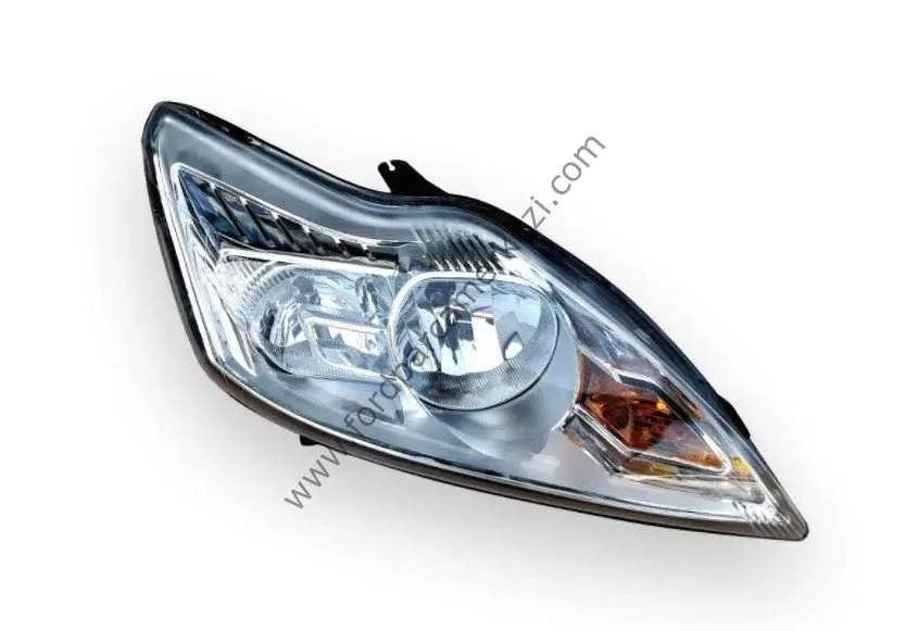 Sağ Far Focus  2008-2012 Beyaz Zemin EUROBUMP 8M51 13100 AE